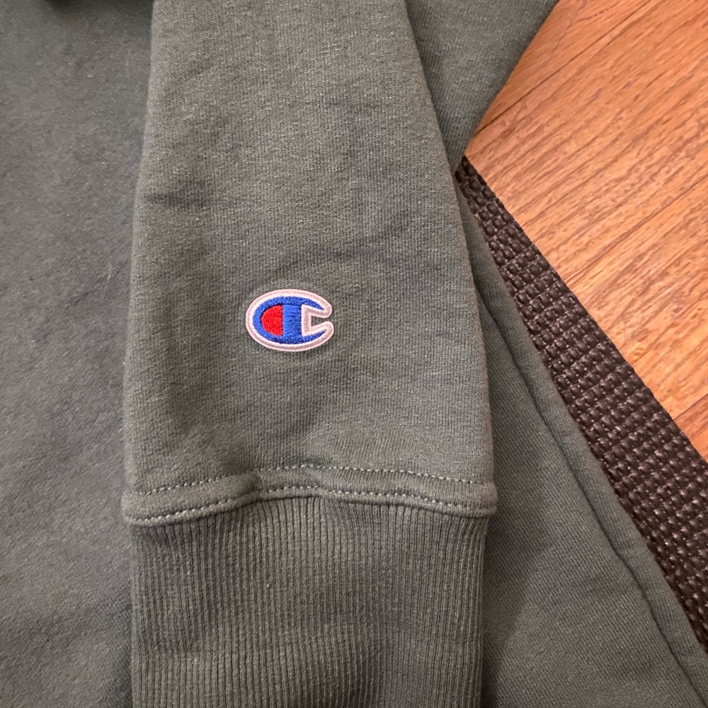 dark green champion crewneck